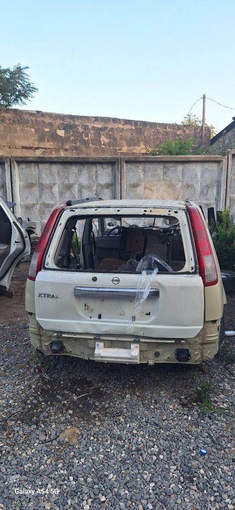 Nissan X-Trail T30 ehtiyat hissələri — Bakı