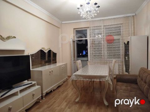 İcarəyə verilir 3 otaqlı yeni tikili 130 m²