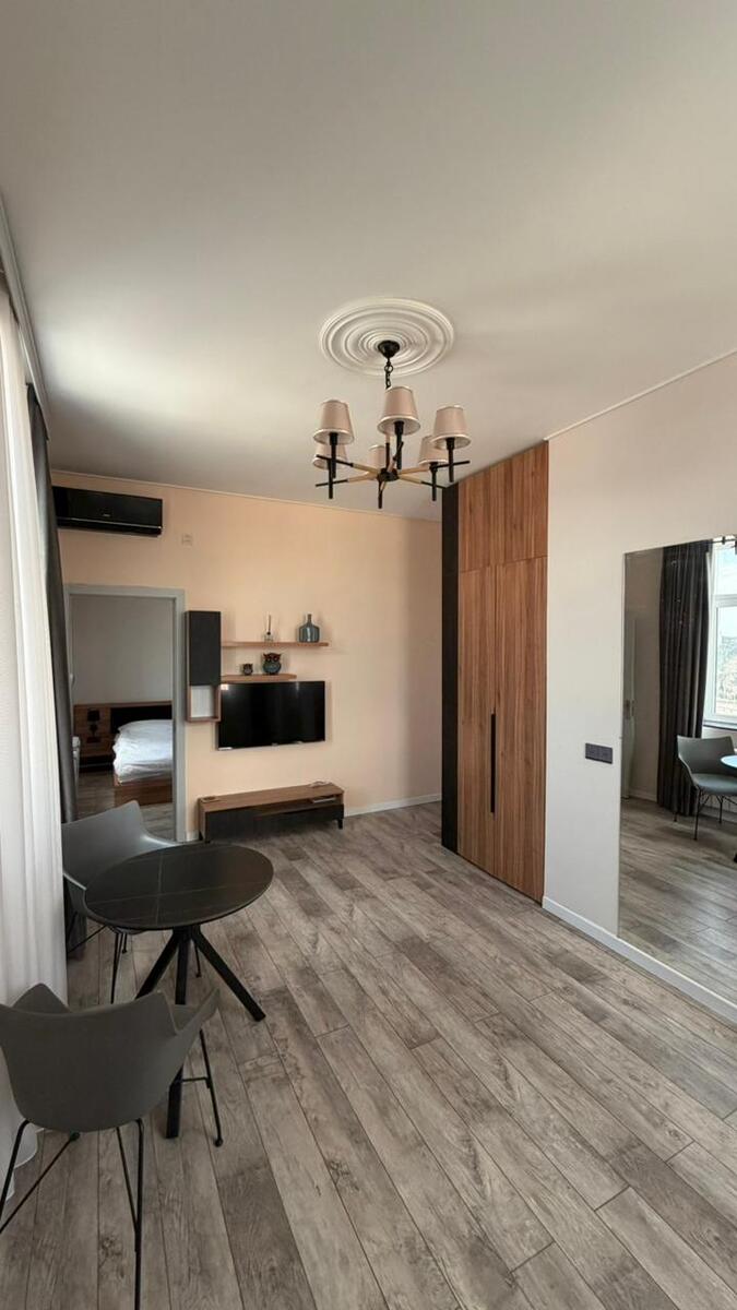 İcarəyə verilir 2 otaqlı köhnə tikili 80 m² — Mənzil, Bakı (2)