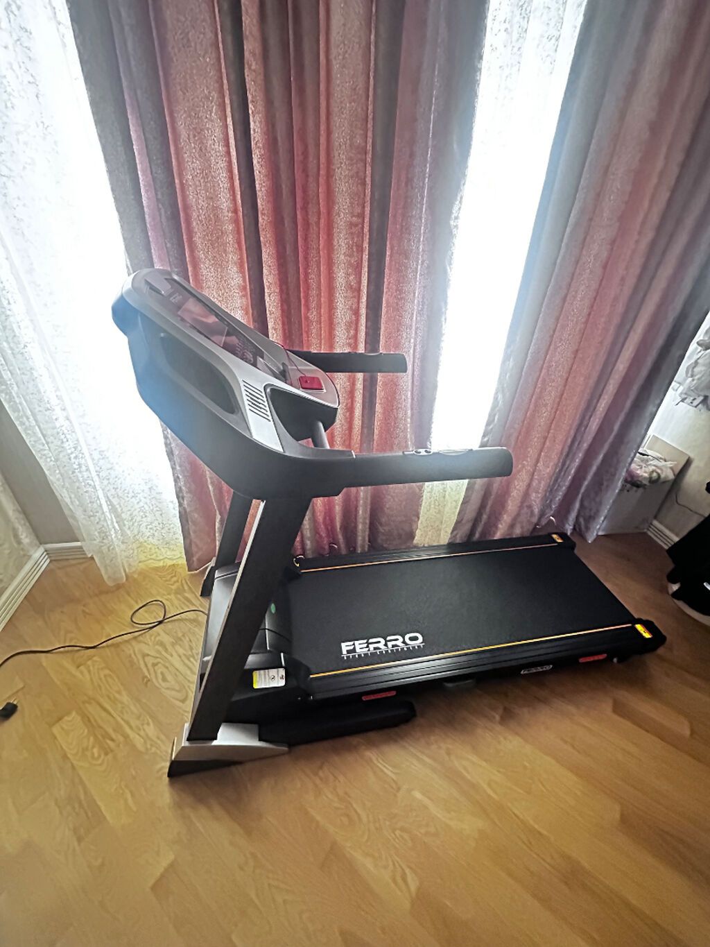 Qaçış aparatı Ferro Sport İtaliya brendi. F-86+ modeli. Alanda təzə — Koşu simulyatorları, Bakı (2)