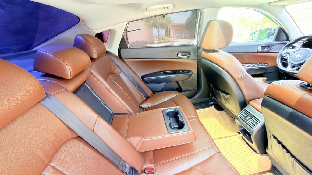 Kia Optima sedan – ağ rəng, geniş və rahat salon. Avadanlıq və — Avtomobillər, Digah (5)