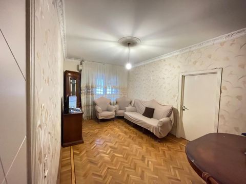 Satılır 5 otaqlı köhnə tikili 125 m² — Bakı