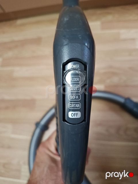 LG firmasının tozsoran müasir texnologiya kontroller barmaqla sürət — Bakı
