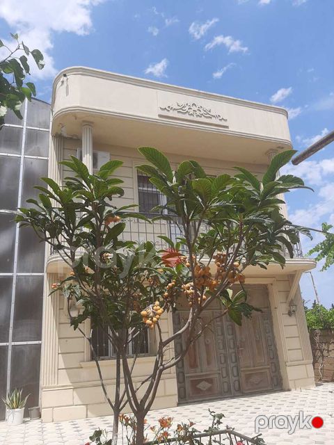 Satılır 4 otaqlı həyət evi/bağ evi 225 m²