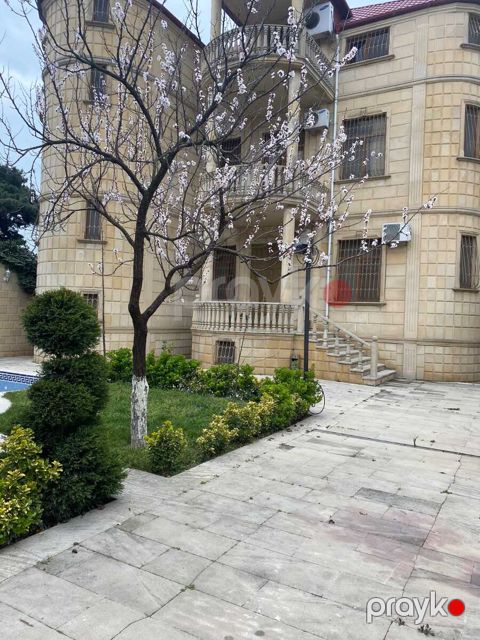 Satılır 6 otaqlı həyət evi/bağ evi 360 m²