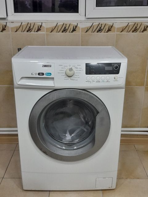Paltaryuyan Zanussi — Bakı
