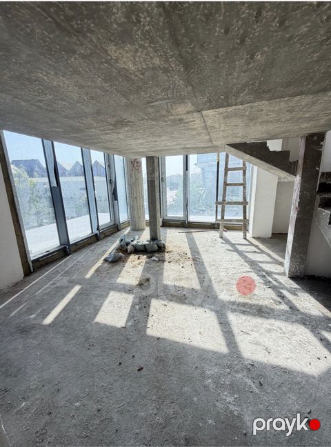 Satılır 3 otaqlı yeni tikili 115 m²