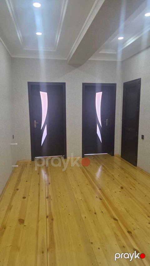 Satılır 2 otaqlı yeni tikili 76 m²