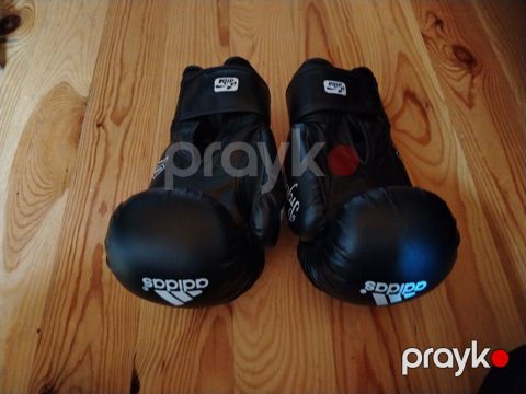 Adidas boks əlcəkləri – qara/ağ dizayn - Brend: Adidas (loqo və üç — Xırdalan