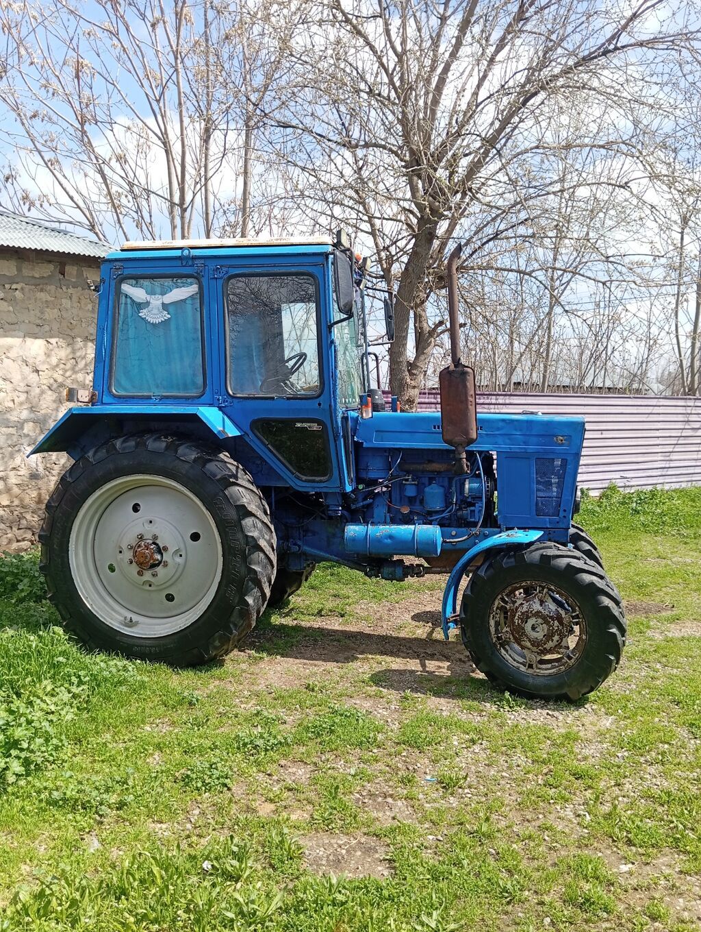 Mavi rəngli MTZ/Minsk tipli təkərli traktor - Güclü dizel mühərrik — Traktorlar, Bakı (4)