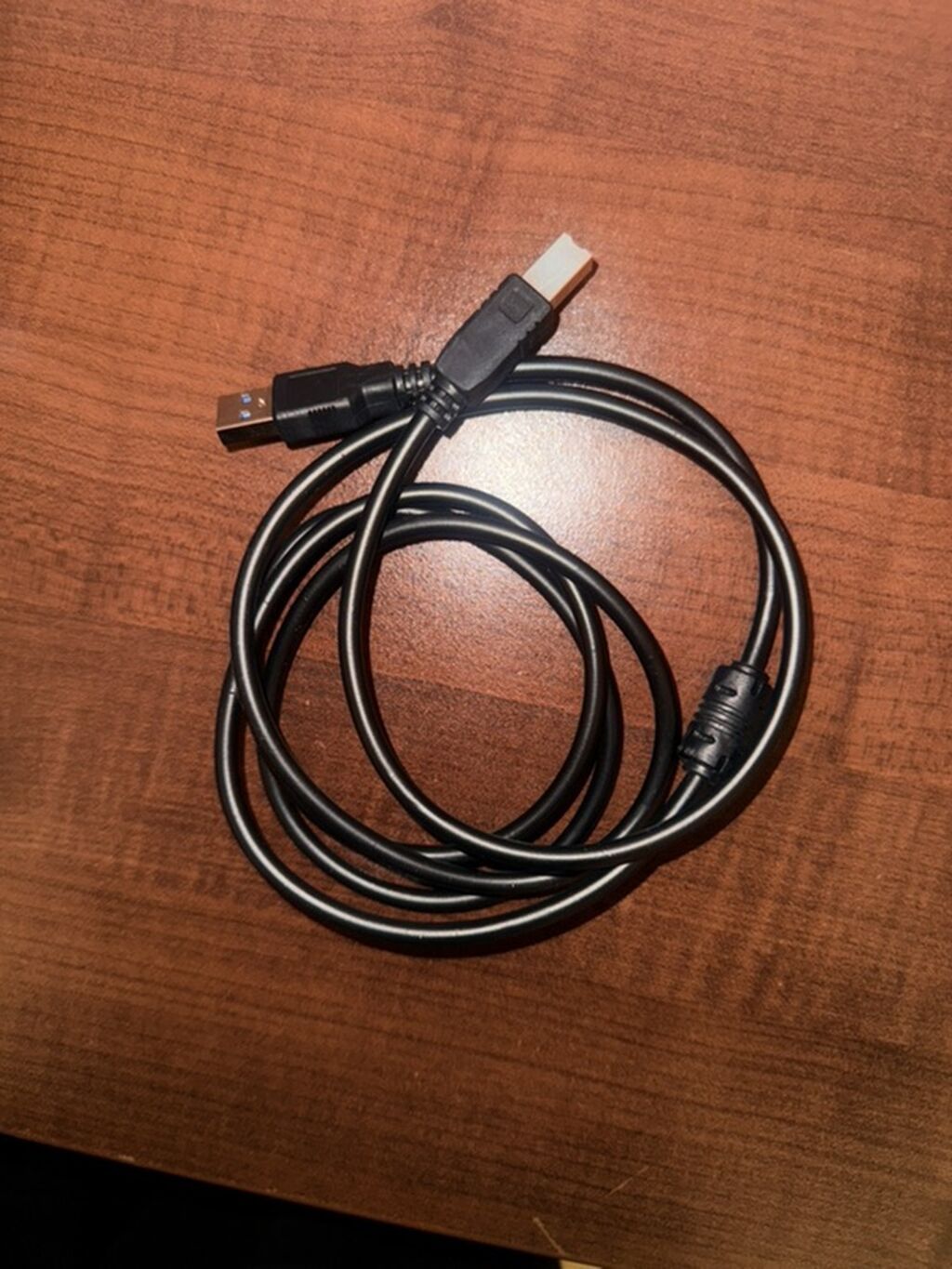 Behringer U-phorıa UM2 USB audio interfeysi Xüsusiyyətlər: - 2 giriş — Studiya və konsert üçün, Bakı (6)