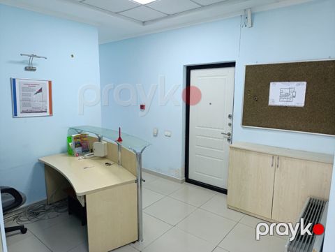 İcarəyə verilir obyekt 301 m²