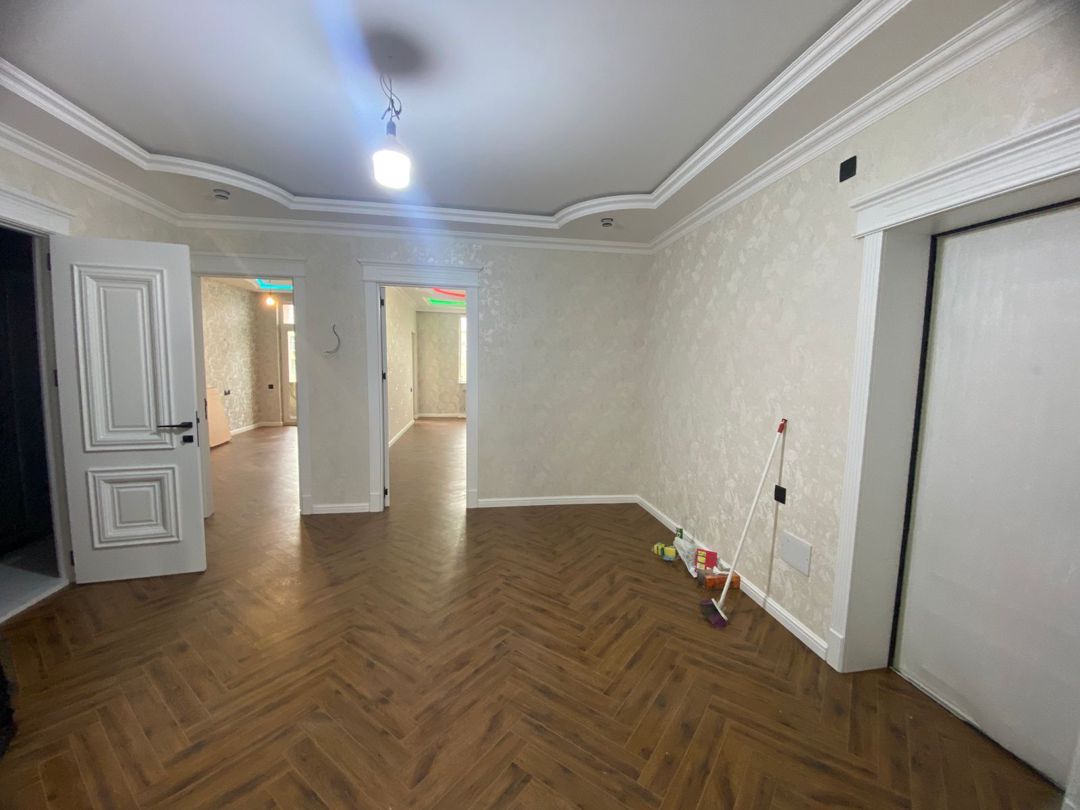 Satılır 3 otaqlı yeni tikili 135 m² — Mənzil, Bakı (2)