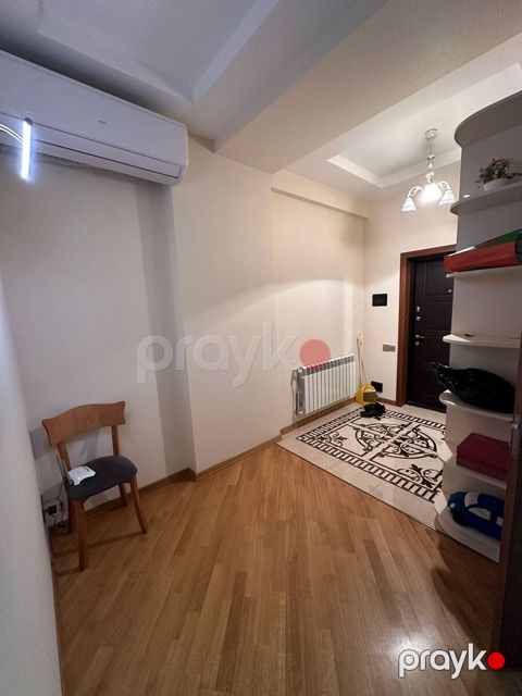 İcarəyə verilir 3 otaqlı yeni tikili 108 m²
