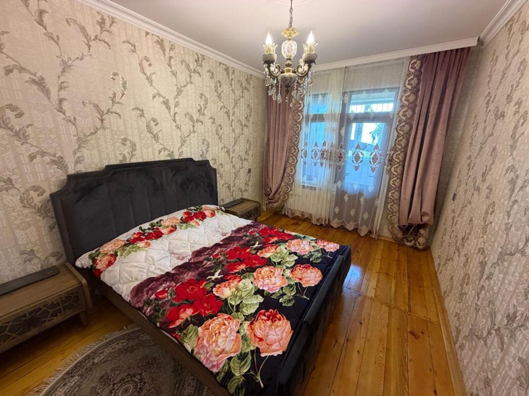 Satılır 4 otaqlı köhnə tikili 110 m² — Mənzil, Bakı (7)