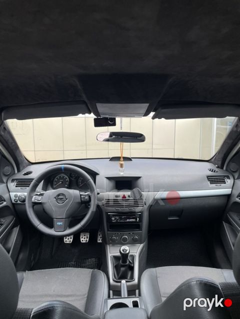 Opel Astra H (hatchback) – salon və multimedia ilə təkmilləşdirilmiş