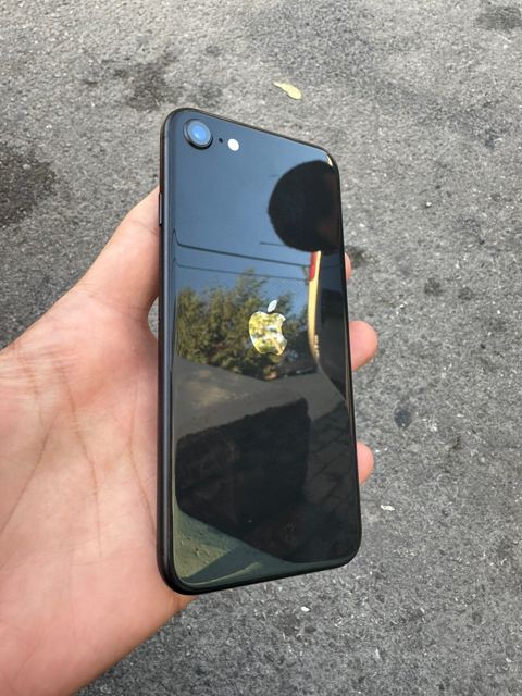 Apple iPhone SE (2020) Black 64GB/3GB — Bakı