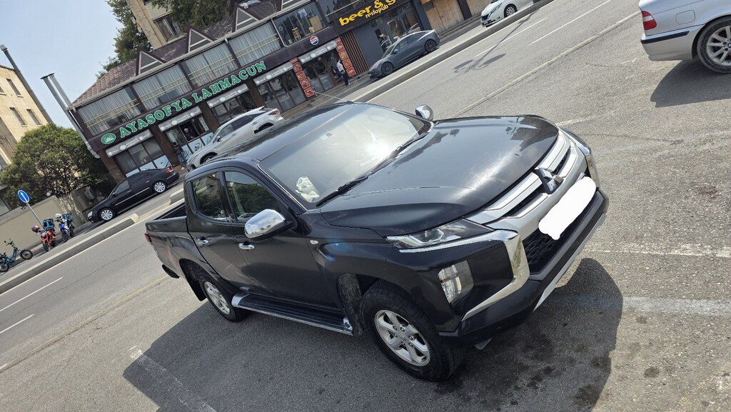 Mitsubishi L200, 2.4 L, 2021 il, 180 000 km — Avtomobillər, Bakı (2)