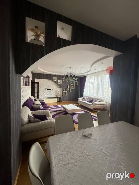 İcarəyə verilir 3 otaqlı yeni tikili 132 m²