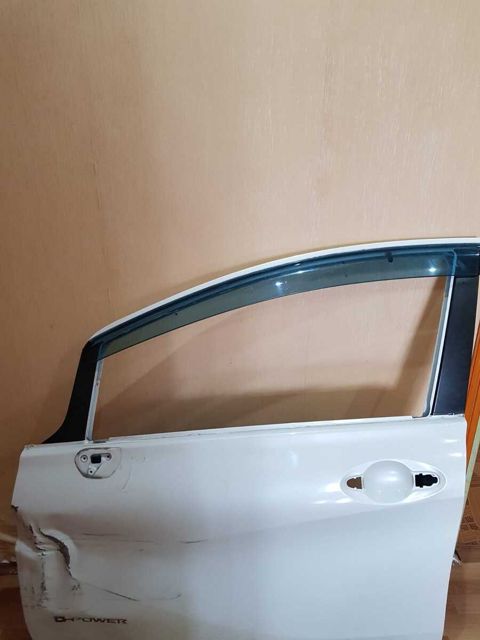 Nissan Note 2017 qabağ sol qapısı — Bakı