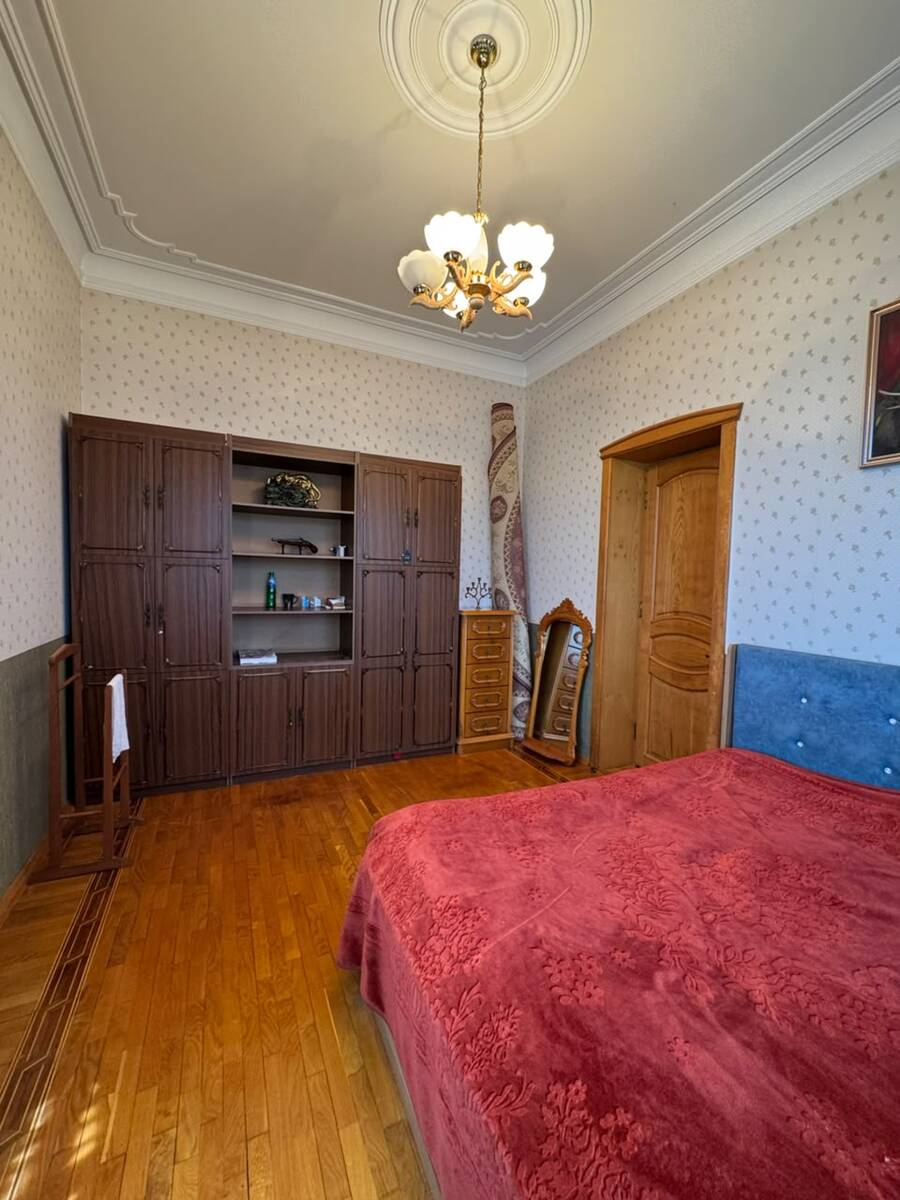 Satılır 6 otaqlı həyət evi/bağ evi 300 m² — Ev, villa, Bakı (9)
