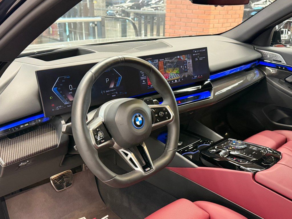 BMW 530e, 2.0 L, 19.4 kWh, 2024 il, 27 000 km — Avtomobillər, Bakı (11)
