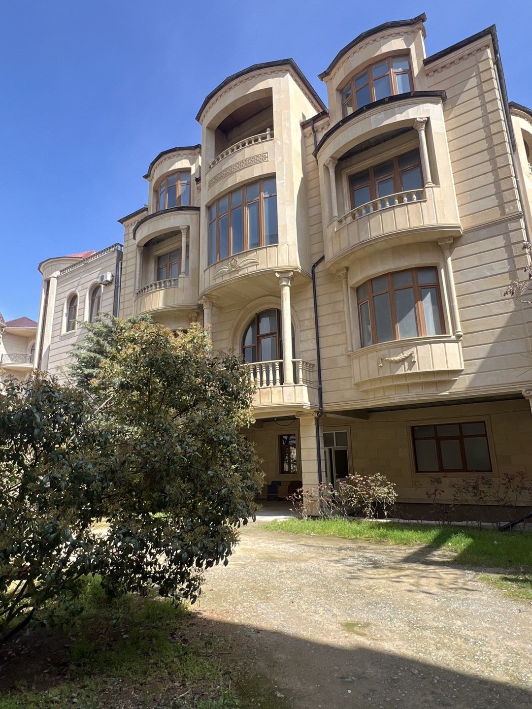 Satılır 7 otaqlı həyət evi/bağ evi 900 m² — Ev, villa, Bakı (4)