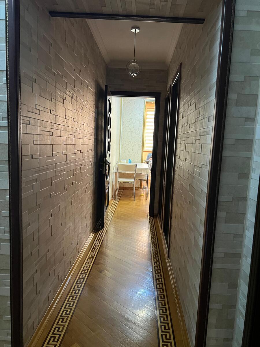 Satılır 4 otaqlı köhnə tikili 105 m² — Mənzil, Bakı (10)