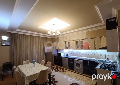 İcarəyə verilir 3 otaqlı yeni tikili 150 m²