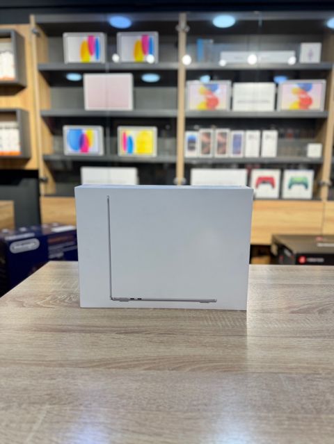 Apple MacBook Air M5 13.6 16/512GB Silver — Bakı