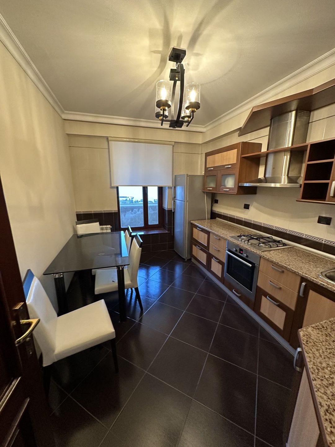 İcarəyə verilir 3 otaqlı köhnə tikili 130 m² — Mənzil, Bakı (2)