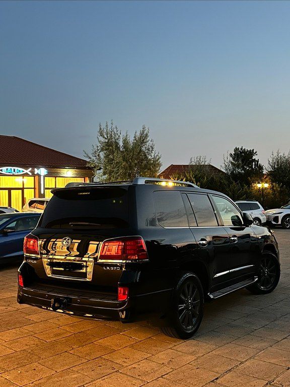 Lexus LX 570, 5.7 L, 2011 il, 178 000 km — Avtomobillər, Bakı (2)