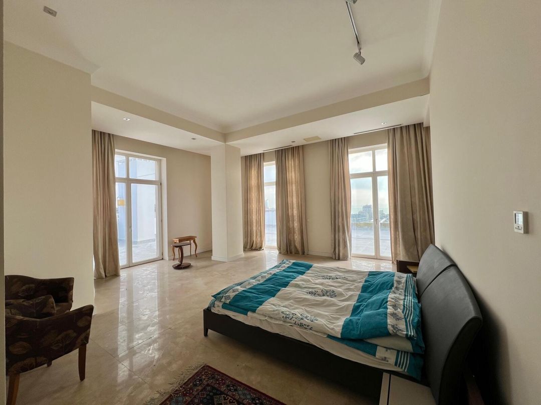 Satılır 5 otaqlı yeni tikili 750 m² — Mənzil, Bakı (5)