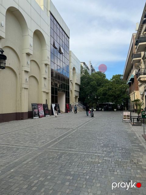 Satılır 1 otaqlı köhnə tikili 40 m²