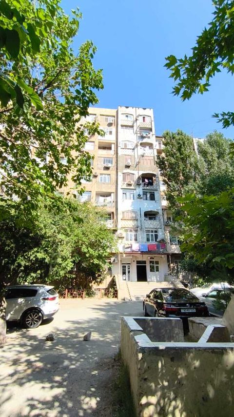 Satılır 2 otaqlı köhnə tikili 40 m² — Bakı