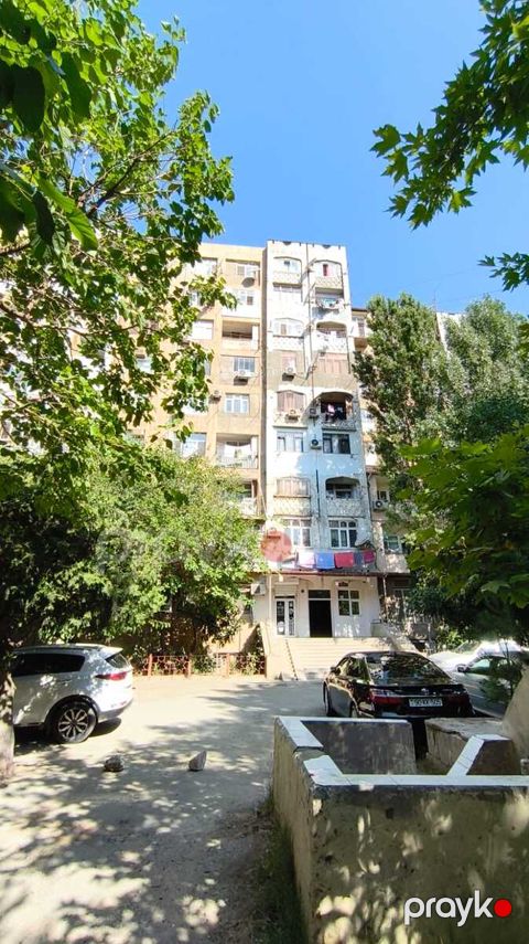 Satılır 2 otaqlı köhnə tikili 40 m²