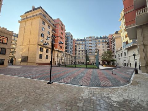 Satılır 4 otaqlı yeni tikili 196 m² — Bakı