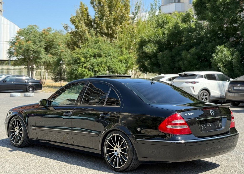 Mercedes E 320, 3.2 L, 2003 il, 346 000 km — Avtomobillər, Bakı (6)