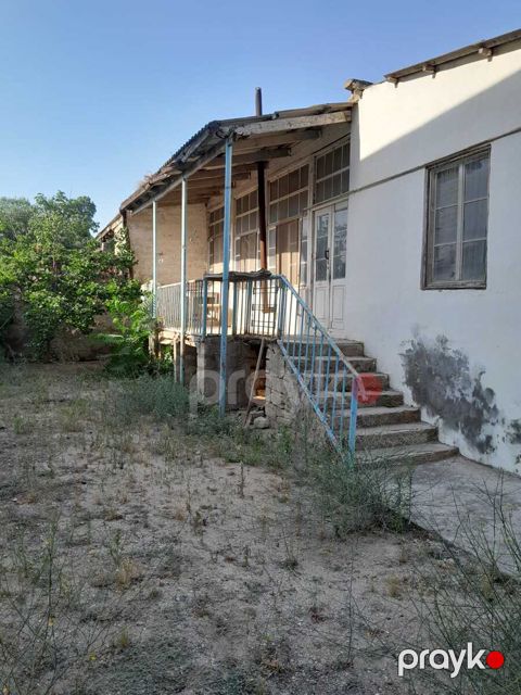 Satılır 4 otaqlı həyət evi/bağ evi 110 m²