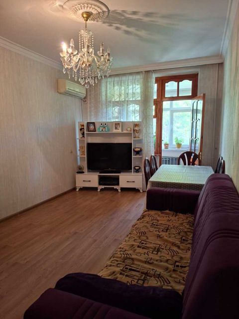 Satılır 3 otaqlı köhnə tikili 90 m² — Bakı