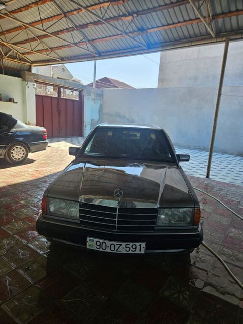 Mercedes 190, 1.8 L, 1992 il, 399 999 km — Sumqayıt