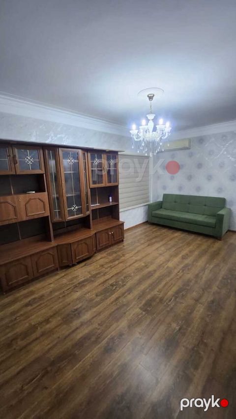 İcarəyə verilir 1 otaqlı köhnə tikili 45 m²
