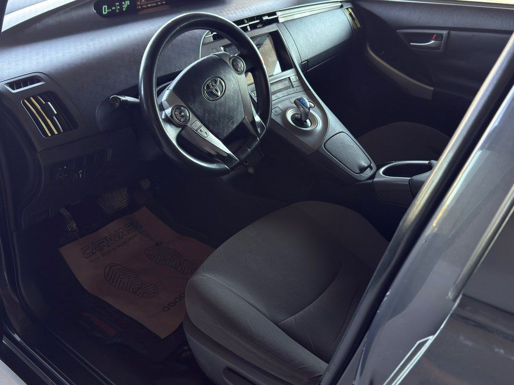 Toyota Prius, 1.8 L, 1.3 kWh, 2013 il, 265 451 km — Avtomobillər, Bakı (9)