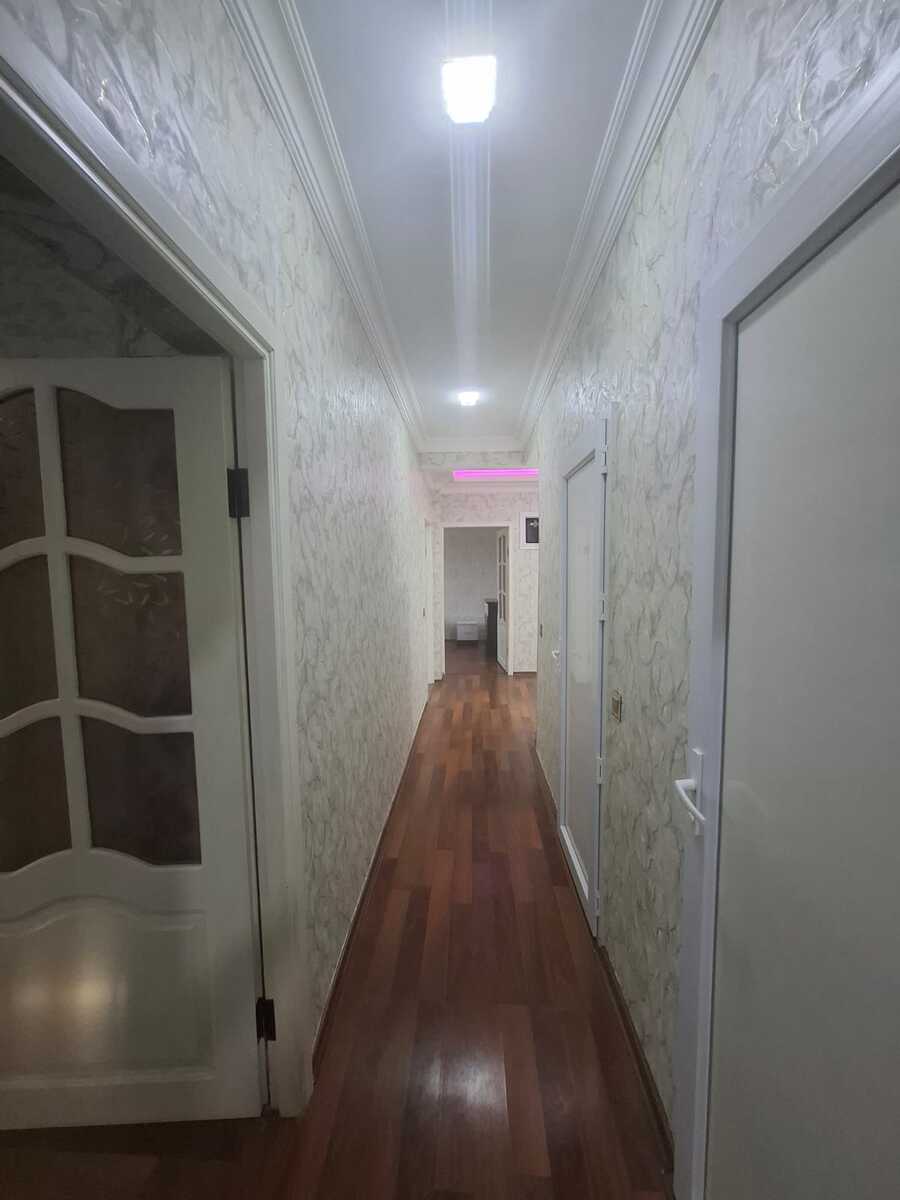 Satılır 4 otaqlı köhnə tikili 100 m² — Mənzil, Bakı (12)