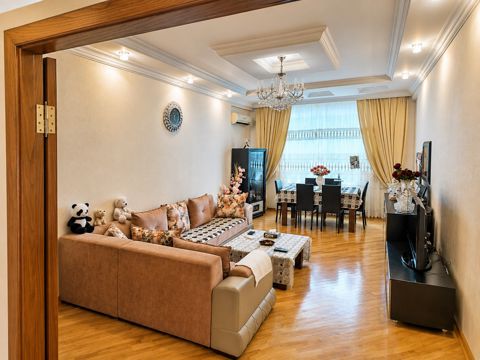 Satılır 3 otaqlı yeni tikili 125 m² — Bakı