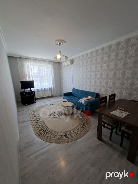 İcarəyə verilir 2 otaqlı köhnə tikili 60 m²