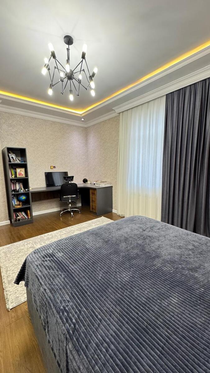 Satılır 6 otaqlı həyət evi/bağ evi 450 m² — Ev, villa, Bakı (9)