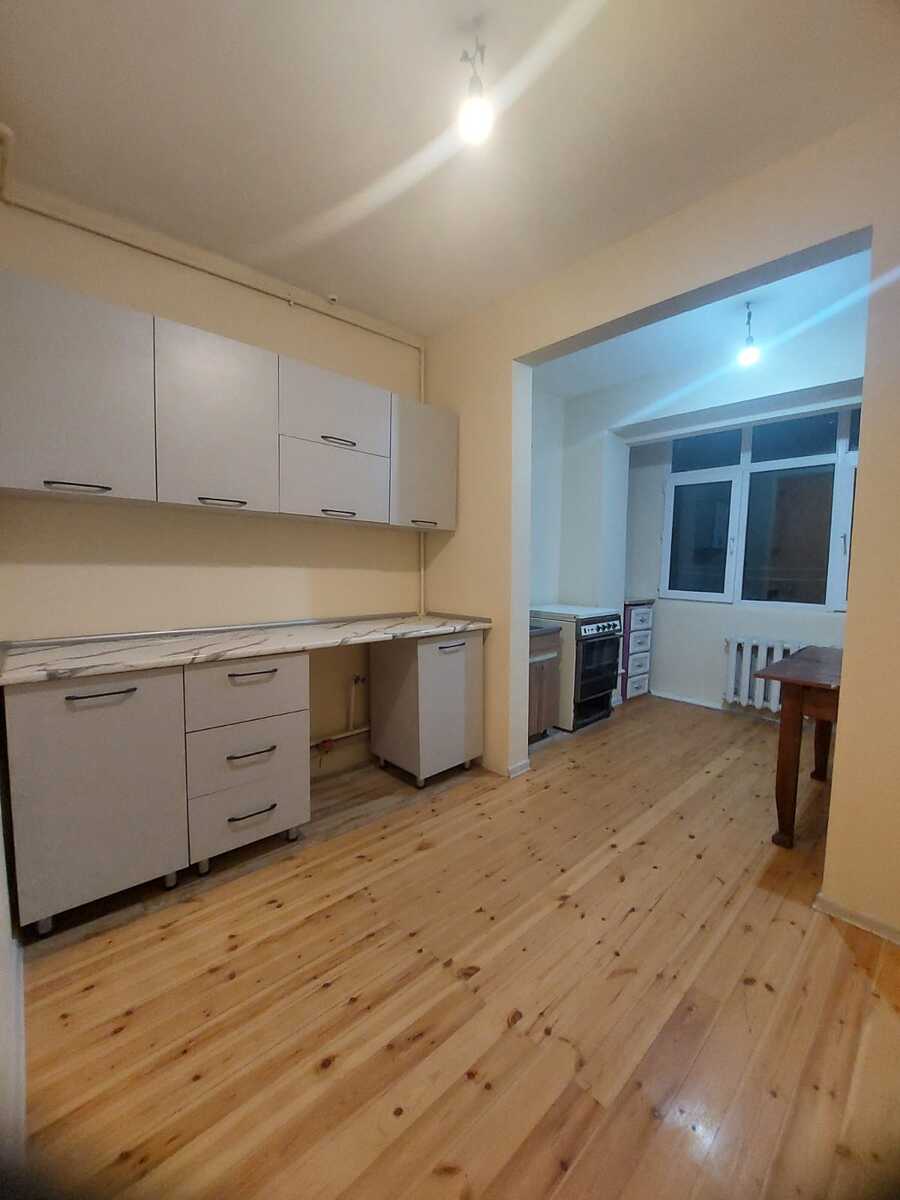 Satılır 2 otaqlı köhnə tikili 60 m² — Mənzil, Bakı (5)