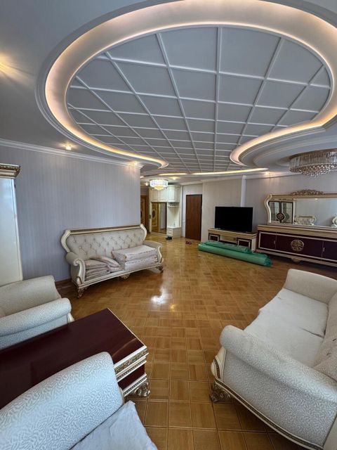 İcarəyə verilir 3 otaqlı yeni tikili 150 m² — Bakı