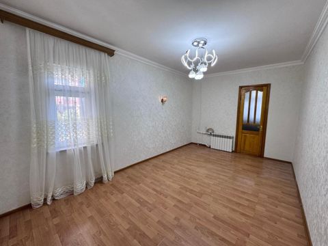 Satılır 2 otaqlı köhnə tikili 52 m² — Bakı